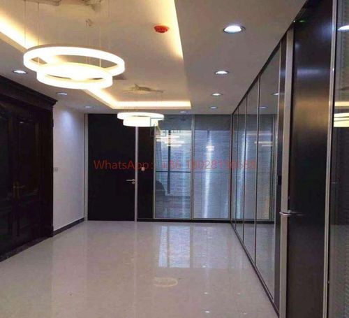 โซลูชันบริษัทล่าสุดเกี่ยวกับ การ เลือก พื้น ผนัง แปลง จาก เหล็ก และ อลูมิเนียม กระจก: คํา แนะ นํา และ ความ เข้าใจ ใน การ ทํา งาน