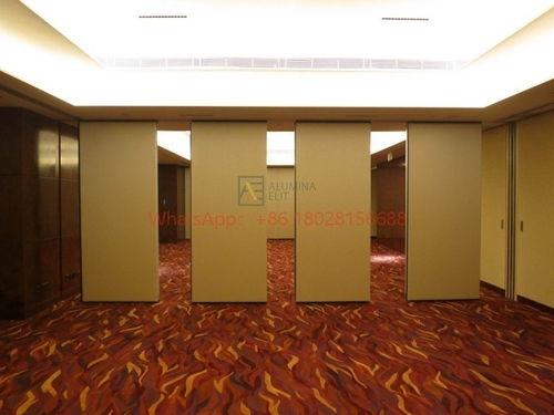 ผนังแบบเคลื่อนย้ายได้ในการทำงาน: สำหรับโรงเรียนและสำนักงาน