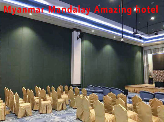 ราคาดี Acoustic Folding Partition Wall with 6061-T6 Aluminum Frame and Q235 Steel Core for Spaces Up to 6M Height ออนไลน์
