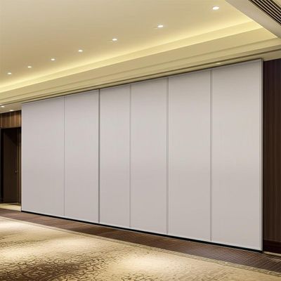 ราคาดี Banquet Hall Acoustic Partition Wall with Magnetic Seal Concealed Panel Edge Profiles and Powered Operation Option ออนไลน์