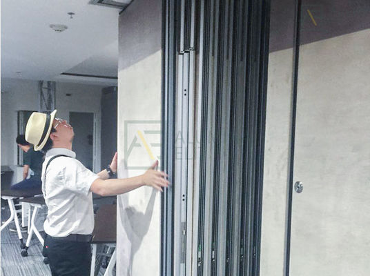 ราคาดี Commercial Movable Walls with 68mm-105mm Thickness 304 Stainless Steel Rollers and 56dB Sound Insulation ออนไลน์
