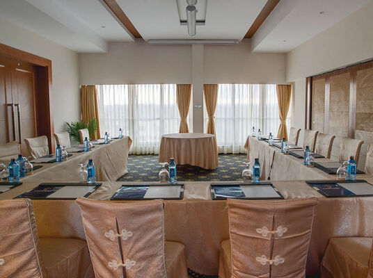 ราคาดี พาร์ทิชันผนังแบบเคลื่อนย้ายได้กันเสียง พร้อมแรงซีล 800N และแรงดึงดูดแม่เหล็ก 40N/m สำหรับโรงแรม ออนไลน์